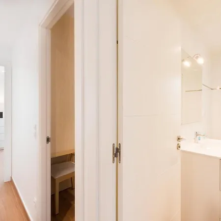 Romantic With Terrace Apartment